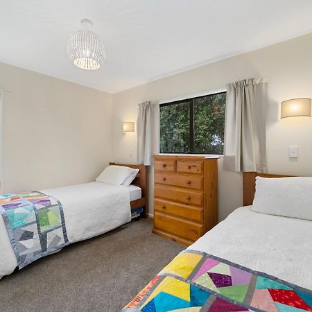 Wharerata - Otaki Beach Holiday Home Exterior photo